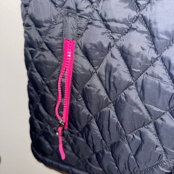 Reebok Black and Pink Quilted Hooded Jacket - Picture 9 of 12